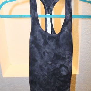 Lululemon Black and White Top